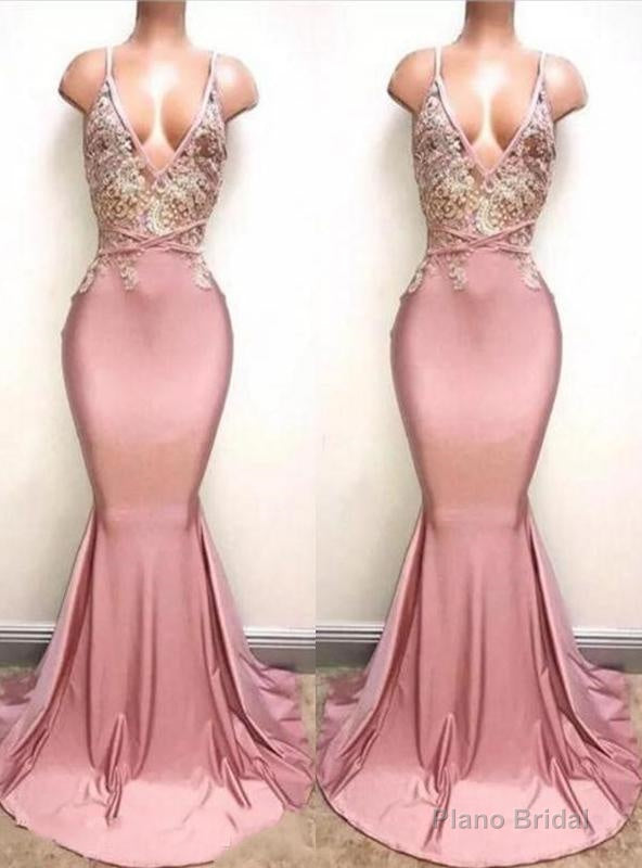 2025 V-neck Train Mermaid/Trumpet Lace Beaded Prom Dresses