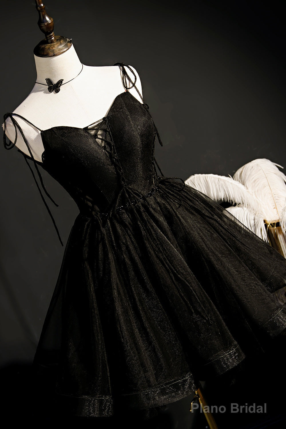 Elegant Black Spaghetti Straps Tulle Short Homecoming Dresses Secondary image