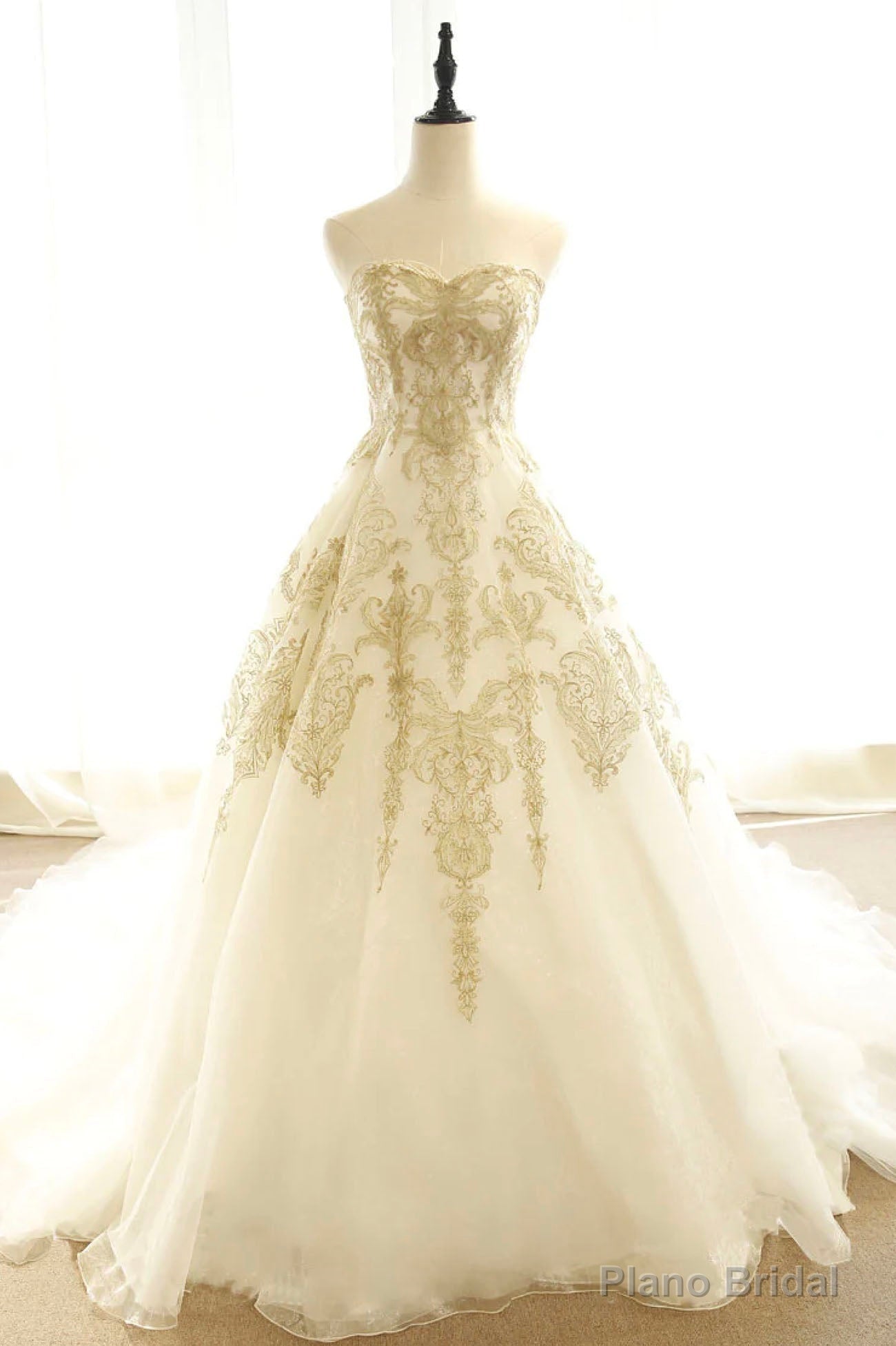 Long Champagne Strapless Tulle Lace Prom Dress, A-Line Evening Dress with Train Main image