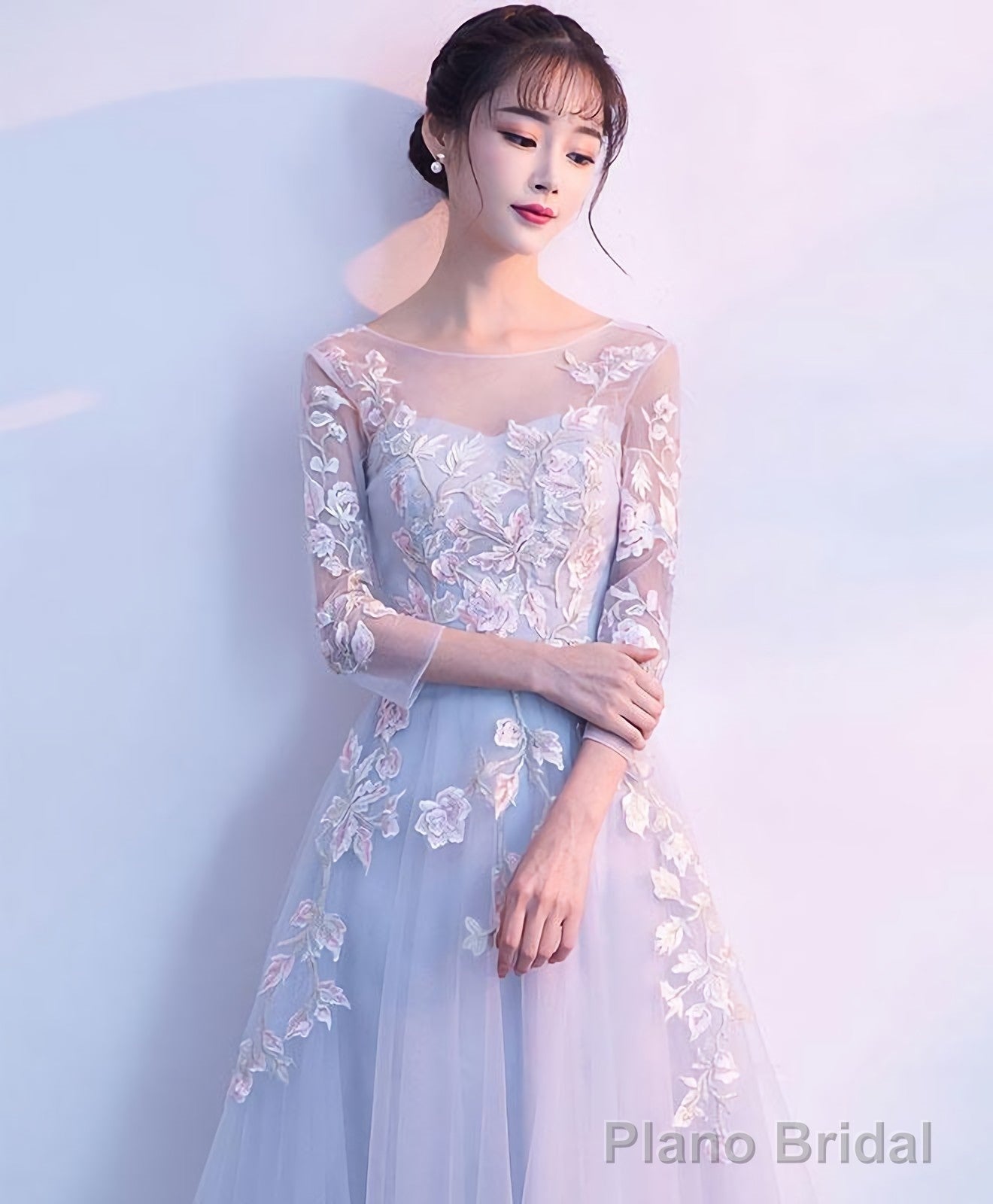 Gray Round Neck Tulle Lace Applique Long Prom Dress Gray Evening Dress