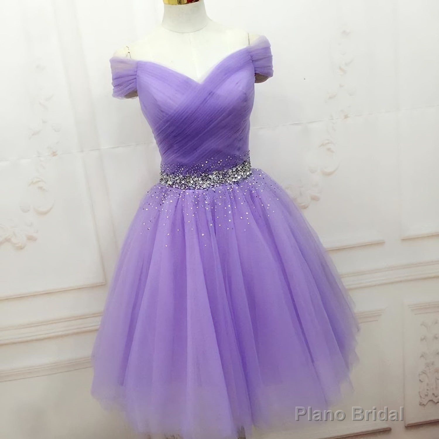Off The Shoulder V Neck Lilac Rhinestone A Line Tulle Pleated Ruched Homecoming Dresses Main image