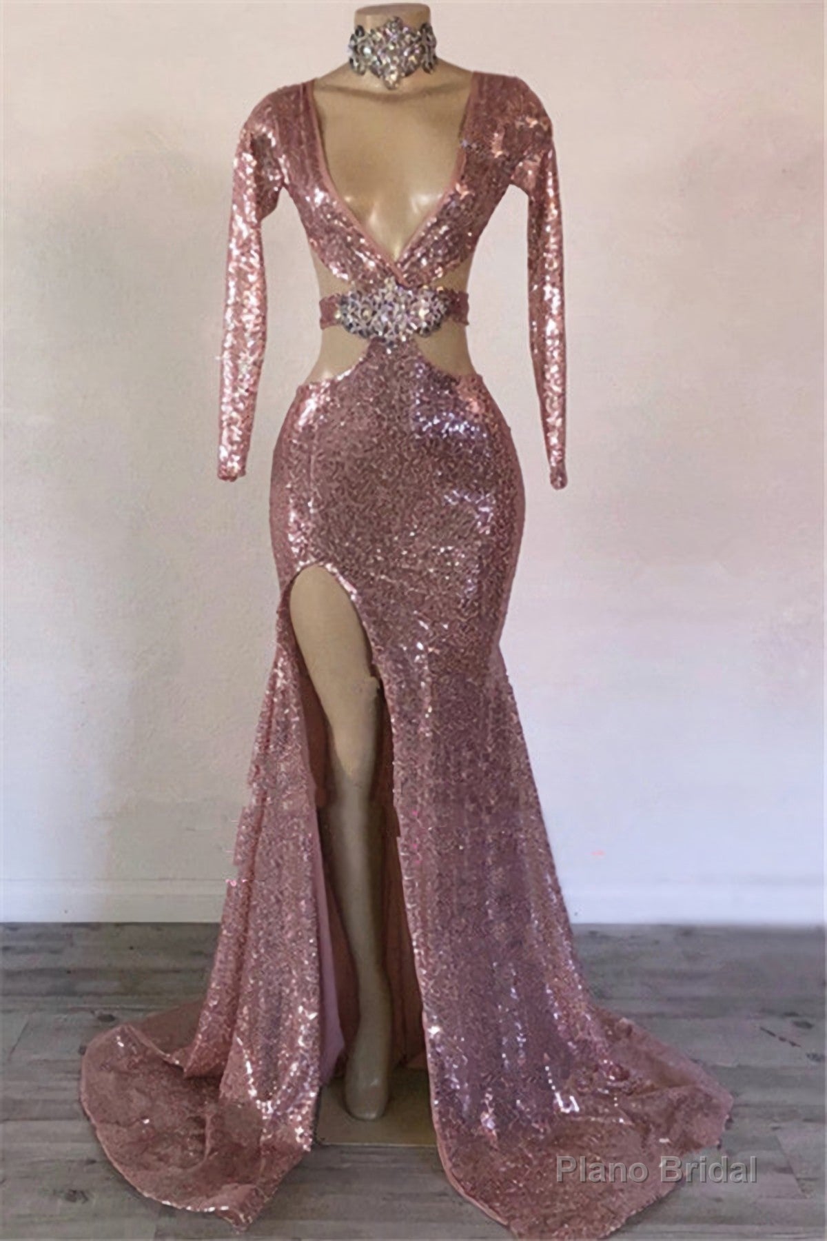 2025 Sheath Pink Hollow Out Sequence V Neck Long Sleeves Beaded Prom Dresses Main image