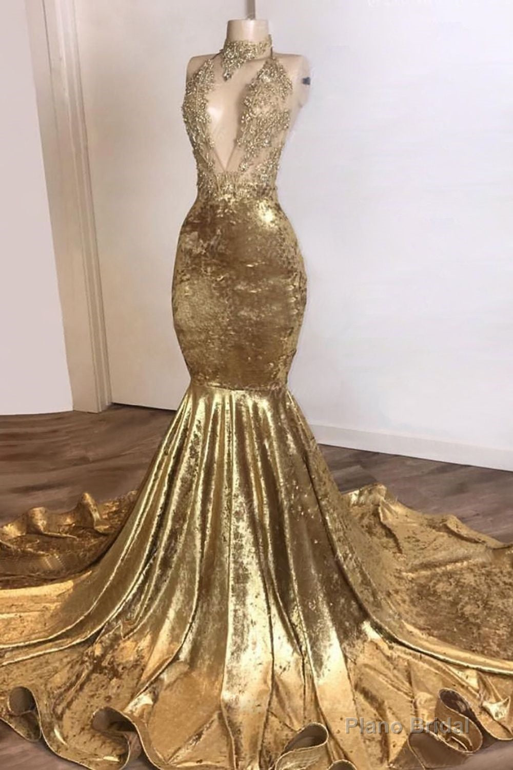 2025 Mermaid Gold Velvet High Neck V Neck Prom Dresses Main image