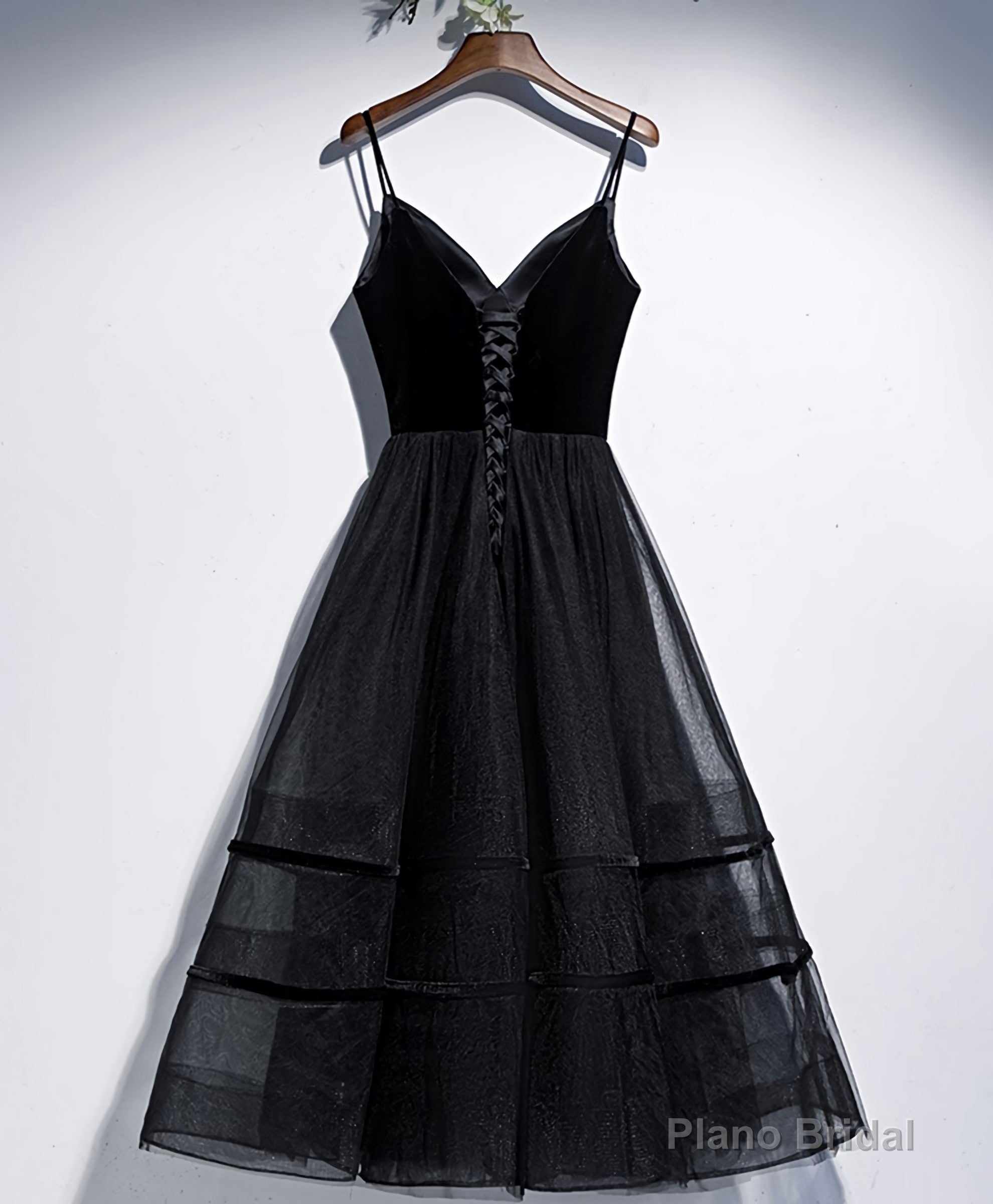 Black V Neck Tulle Short Prom Dress, Black Tulle Homecoming Dress Secondary image