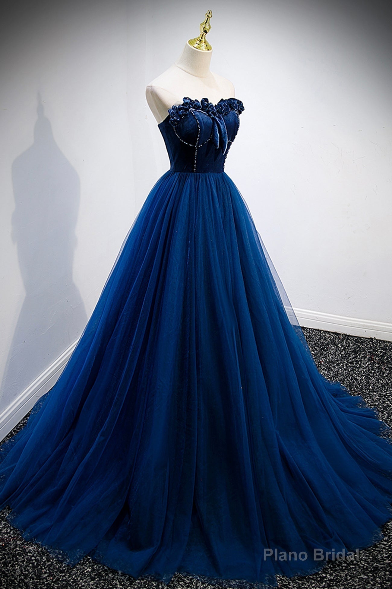 Blue Velvet Tulle Long Prom Dresses, A-Line Strapless Evening Dresses Main image