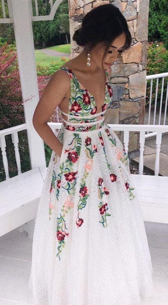 V-Neck Sexy Floral Embroidered Long Formal Prom Dresses Main image