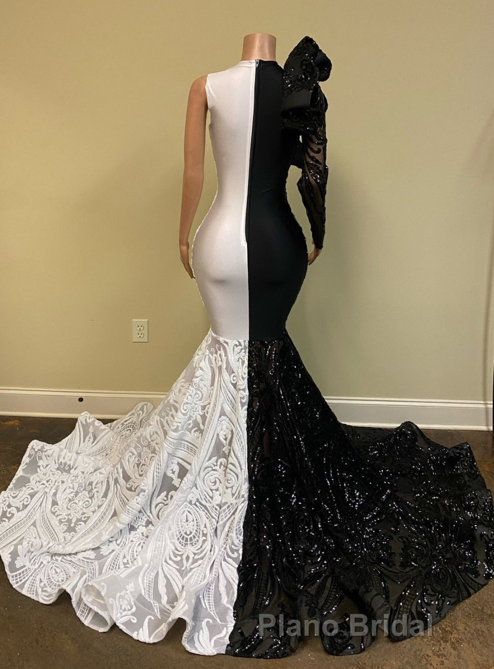 Hot Half Black Half White One shoulder Long Sleeves Mermaid Formal Prom Dresses Secondary image