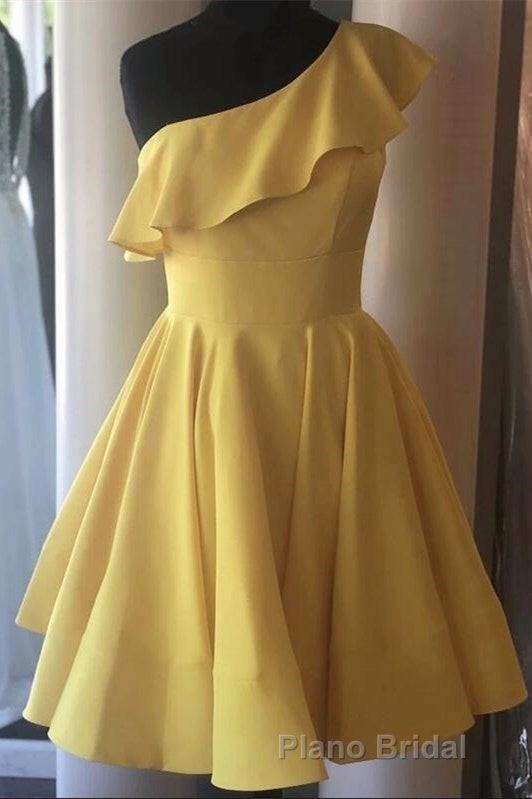 One Shoulder Ruffled Short Yellow Homecoming Dresses Secondary image