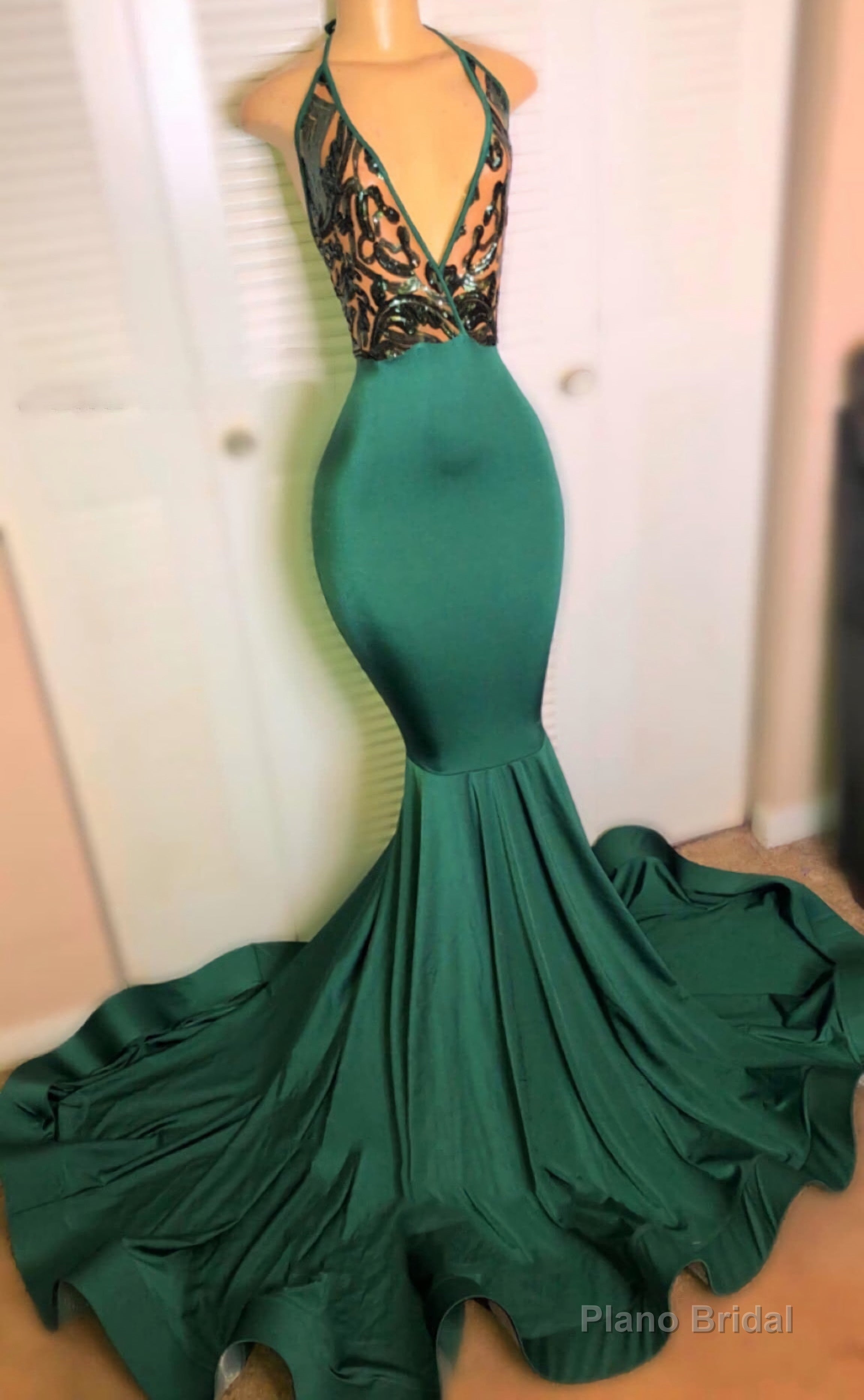 Dark Green Halter 2025 Prom Dresses Main image