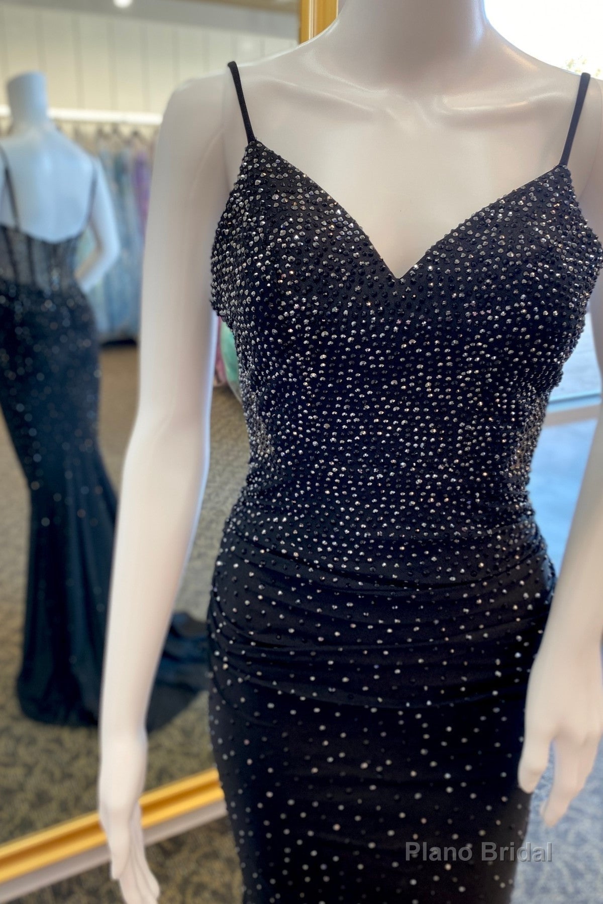 Black Beaded Straps V Neck Mermaid Long Prom Dress Main image