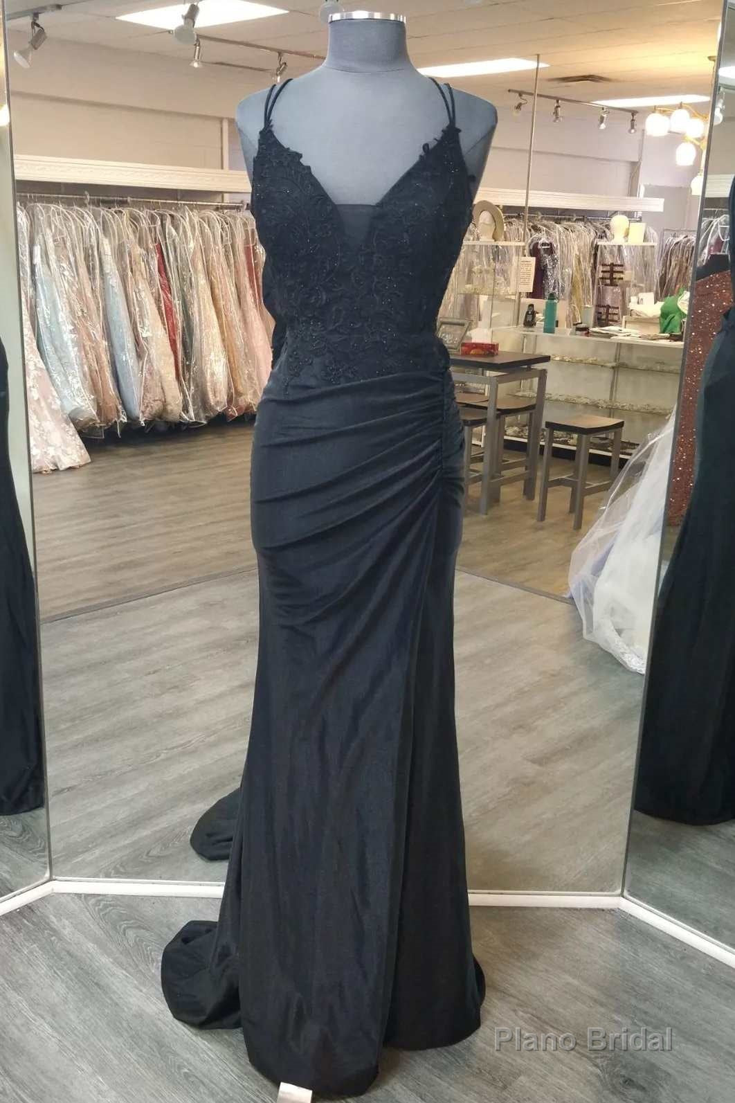 Black Floral Lace V-Neck Mermaid Long Formal Dress Main image