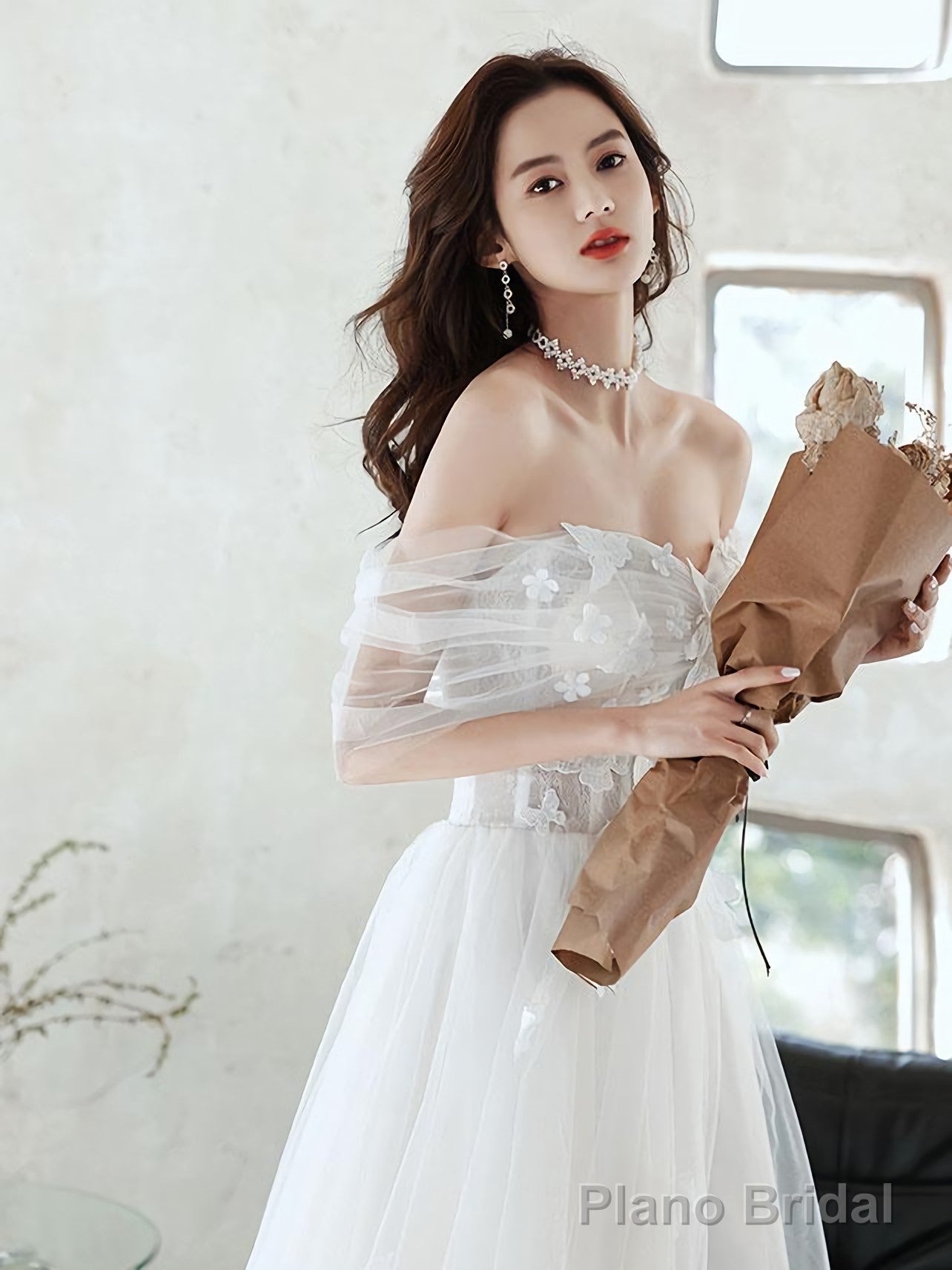 White Sweetheart Off Shoulder Tulle Lace Tea Length Prom Dress Secondary image