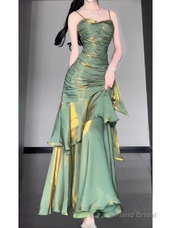 Retro Mermaid Green Prom Dress With Flower Main image