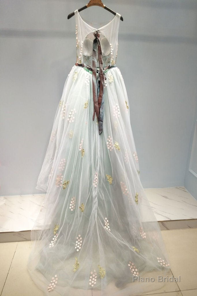 Elegant Crew Neck Grey Prom Dress with Appliques Main image