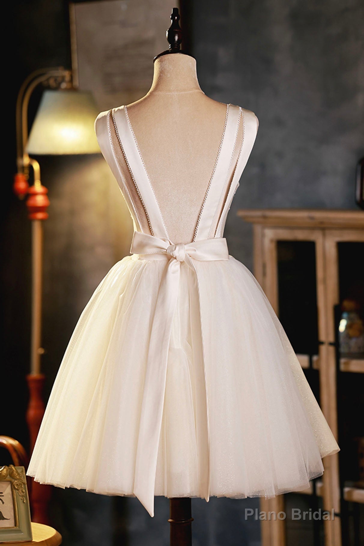 Champagne V-Neck Tulle Short Prom Dress, A-Line Evening Party Dress Secondary image