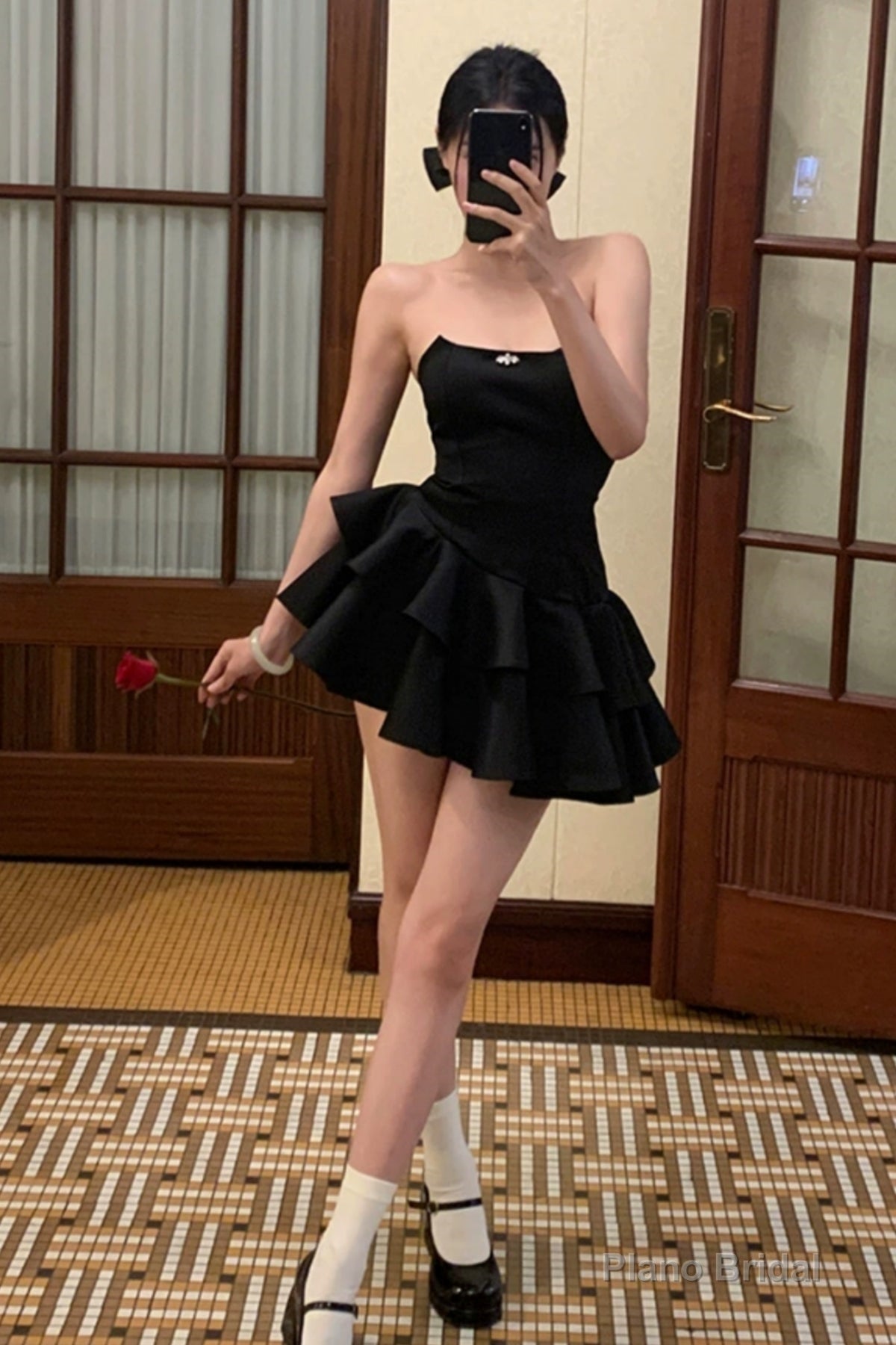 Chic Strapless Black Satin Short Prom Dresses, Layered Black Homecoming Dresses, Short Black Formal Graduation Evening Dresse
