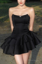 Chic Strapless Black Satin Short Prom Dresses, Layered Black Homecoming Dresses, Short Black Formal Graduation Evening Dresse