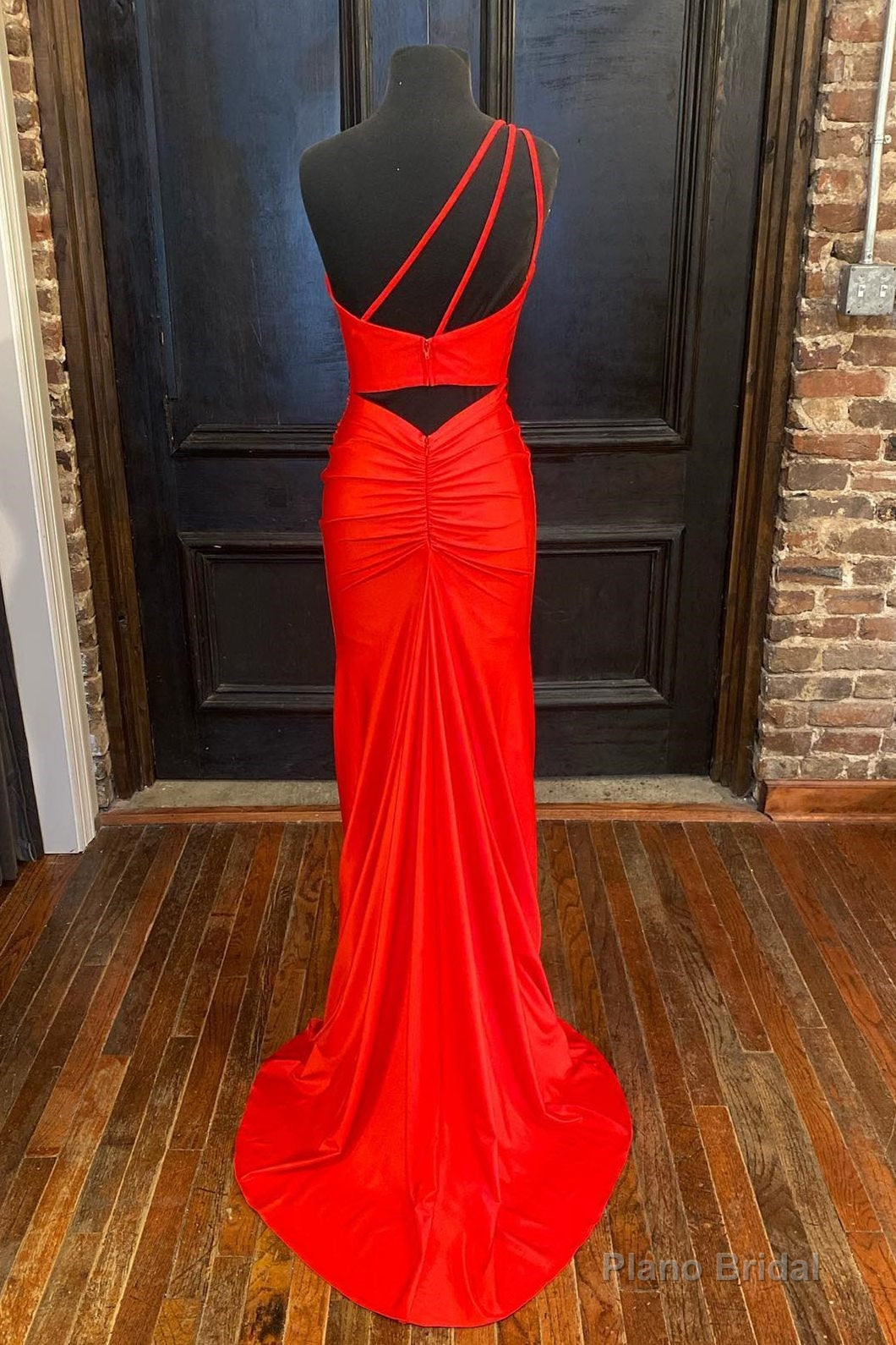 One Shoulder Red Mermaid Long Prom Dress with Slit Secondary image