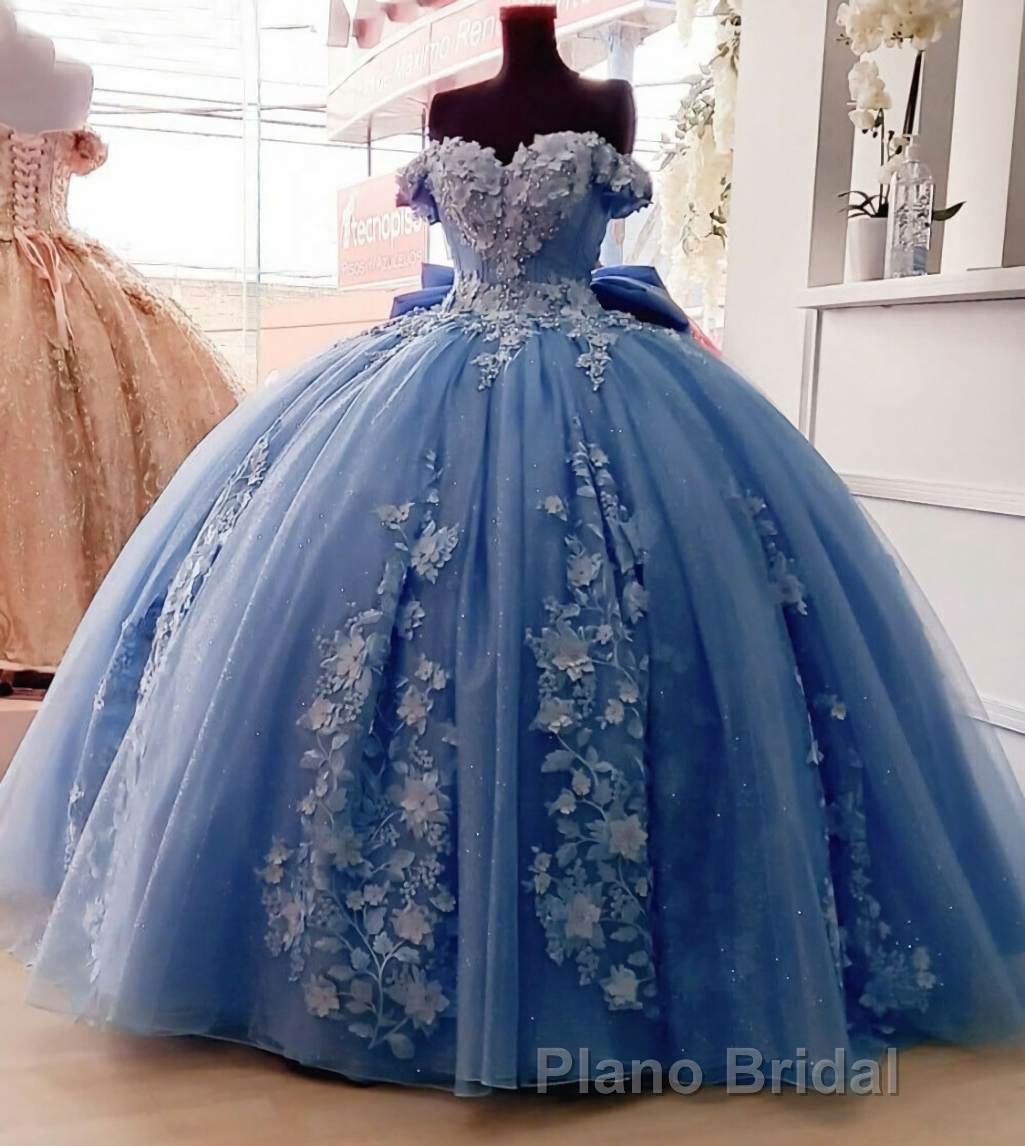 Off Shoulder Ball Gown Quinceanera Dresses 3D Floral Applique Sweet 16 Gowns Secondary image