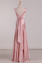 V-Neck Pink Tie Back Mermaid Bridesmaid Dresses