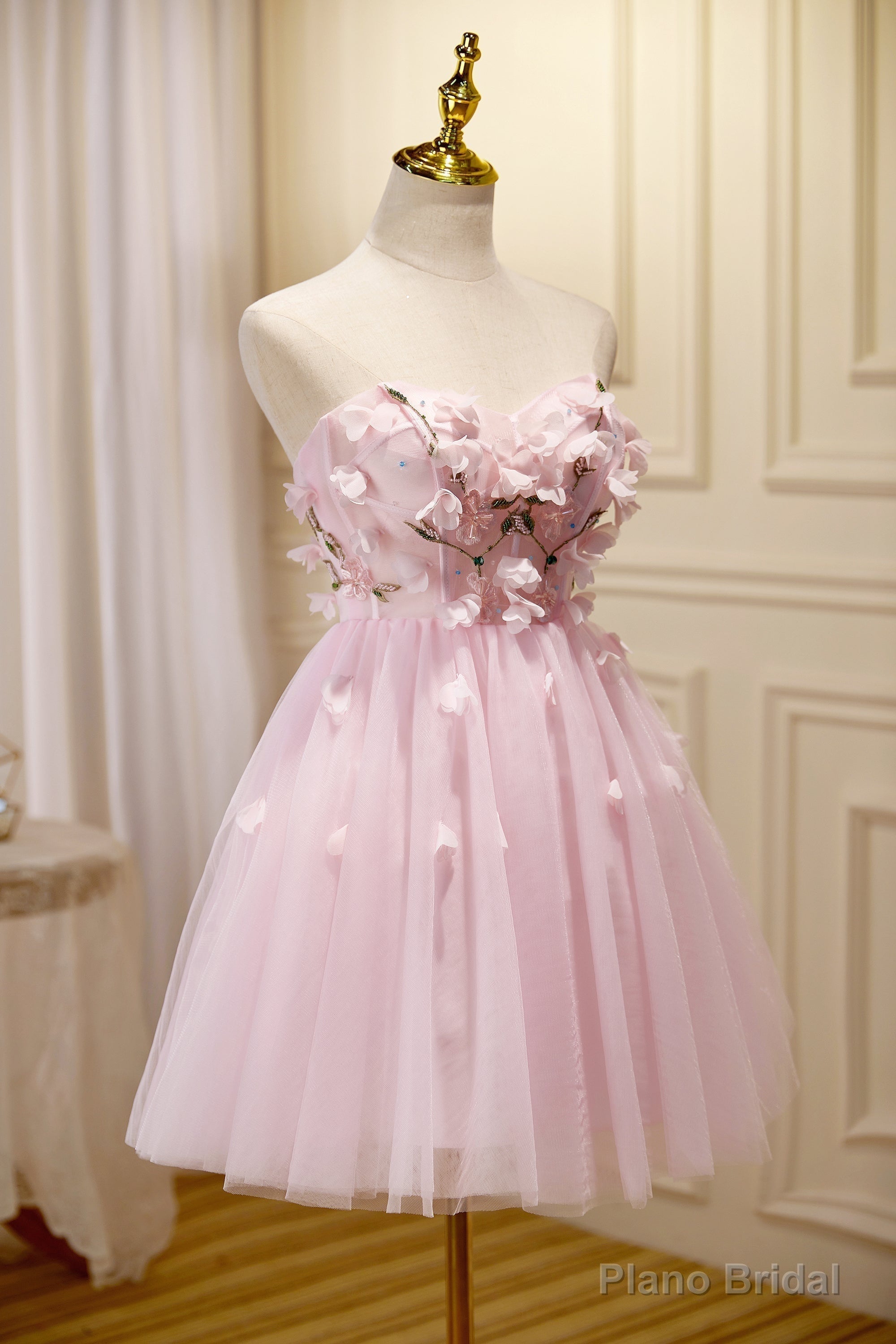 Cute Pink Strapless Sweetheart Appliques Tulle Short Homecoming Dresses Secondary image