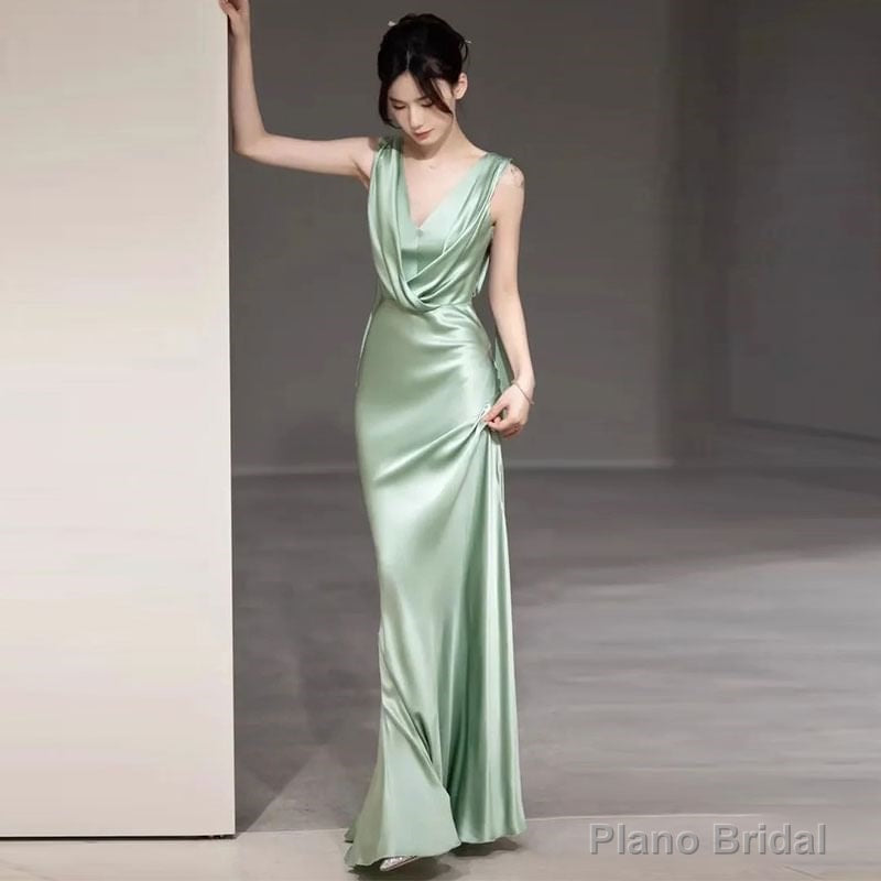 Sleeveless V-Neck Plain Open Back Satin Mermaid Evening Gown Main image