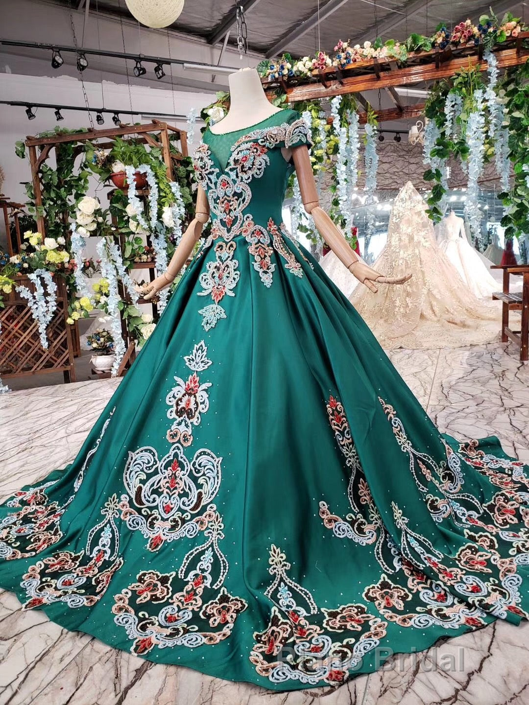 Luxury Green Round Neck Short Sleeves Formal Prom Dresses with Beading Secondary image