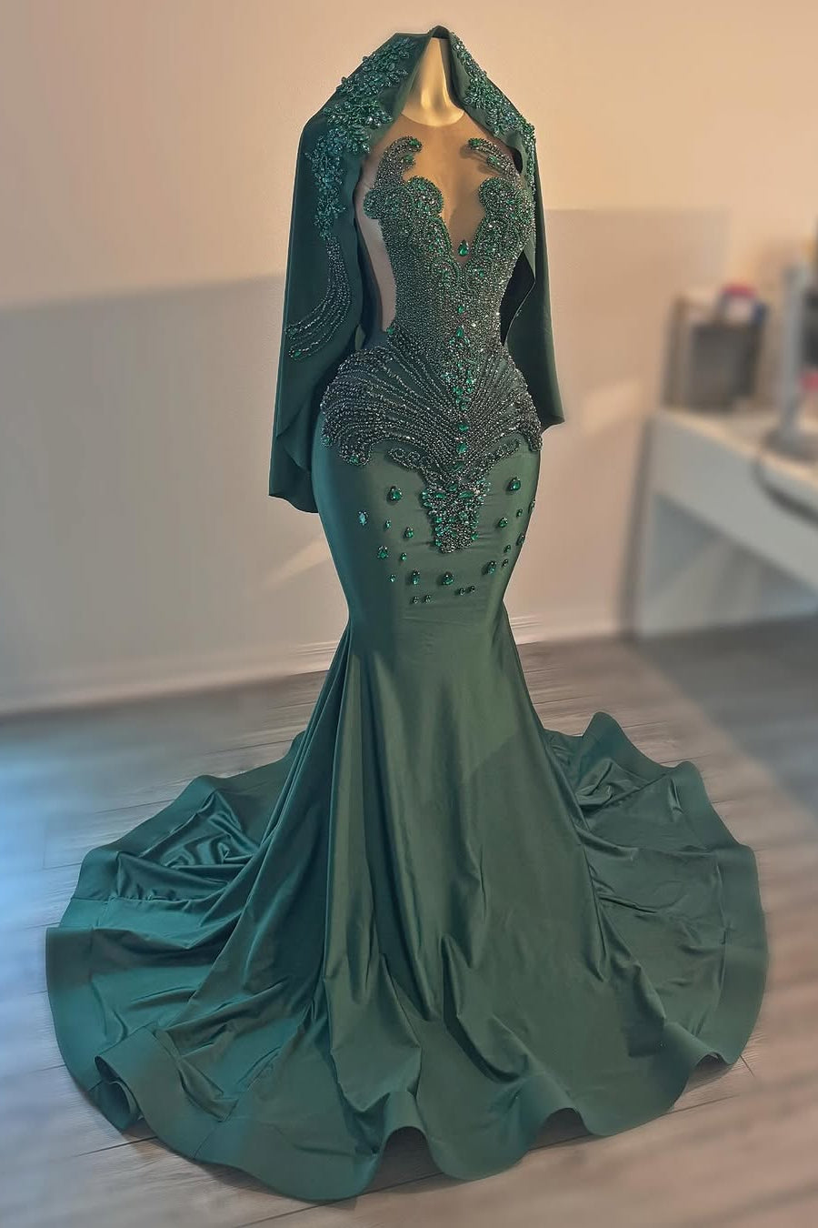 Dark Green V-Neck Sleeveless Mermai Floor Length Prom Dresses