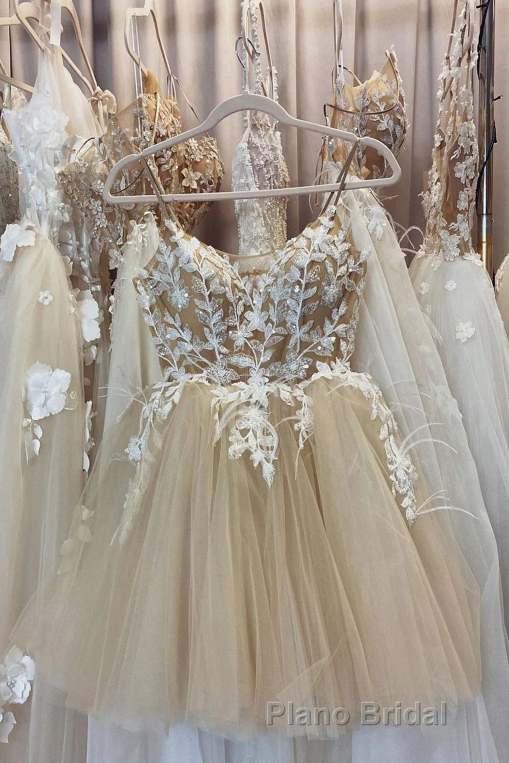 Beige Spaghetti Straps Homecoming Dresses With Appliques Secondary image