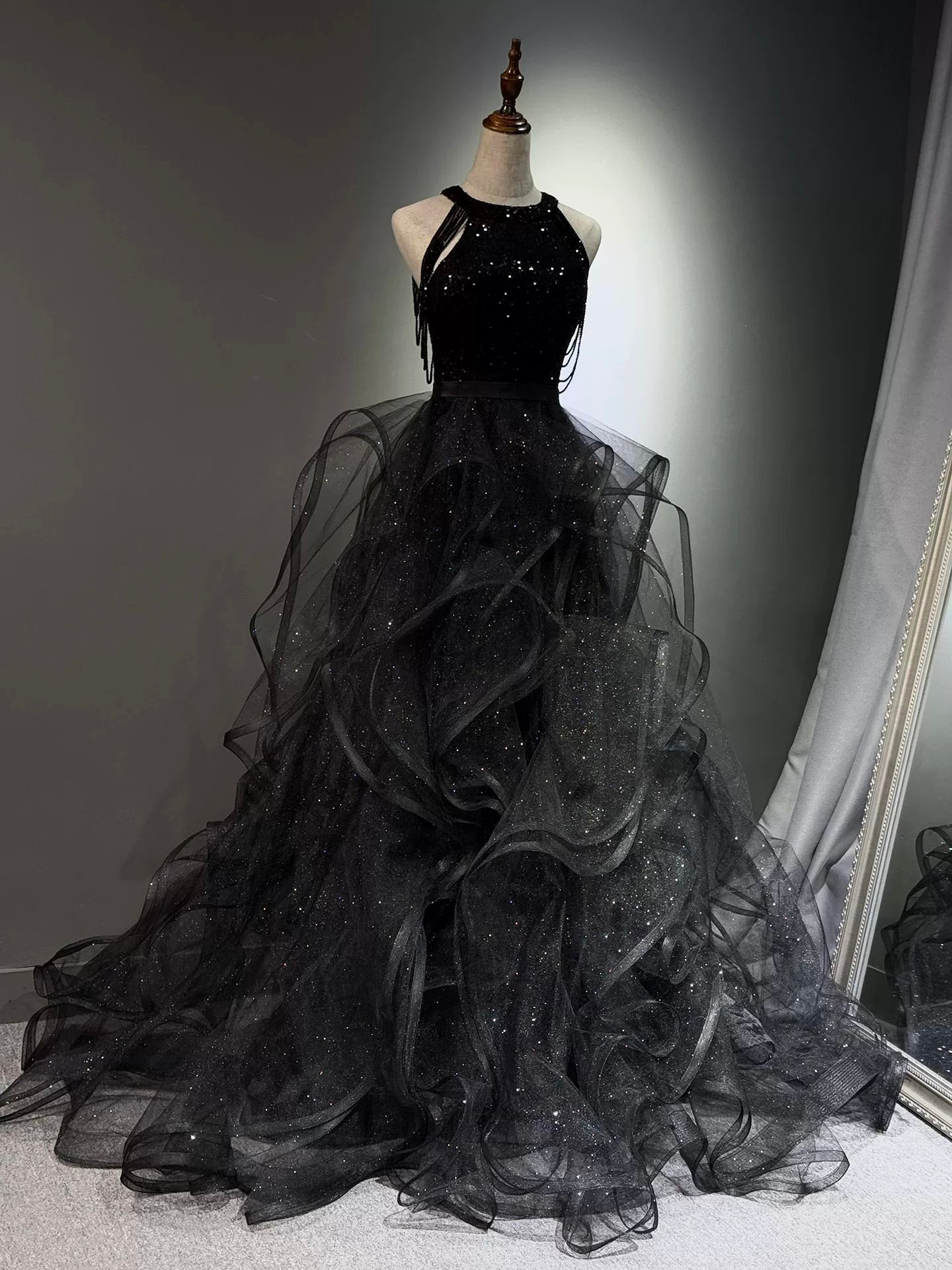A-Line High Neck Tulle Ball Gown Sequin Black Formal Prom Dresses With Beads Main image