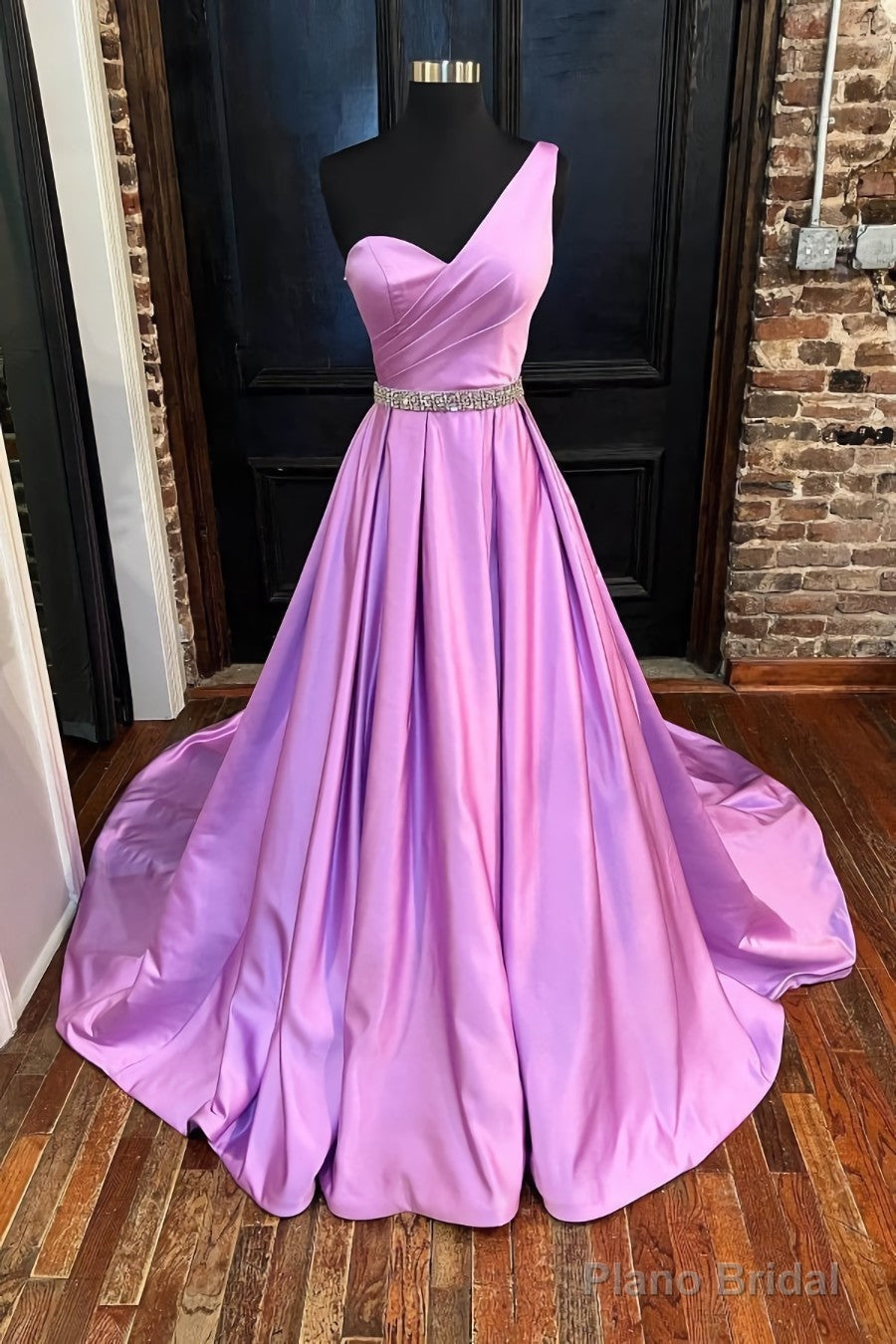 A-line One-Shoulder Sleeveless Satin Long/Floor-Length Prom Dresses With Beading Pleated Main image