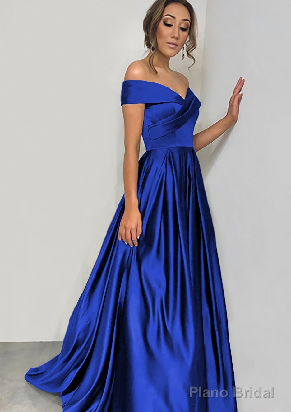 A-line/Princess Off-the-Shoulder Sleeveless Sweep Train Satin Prom Dresses With Pleated Secondary image