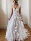 A-line/Princess Square Court Train Tulle Wedding Dress with Appliques Lace