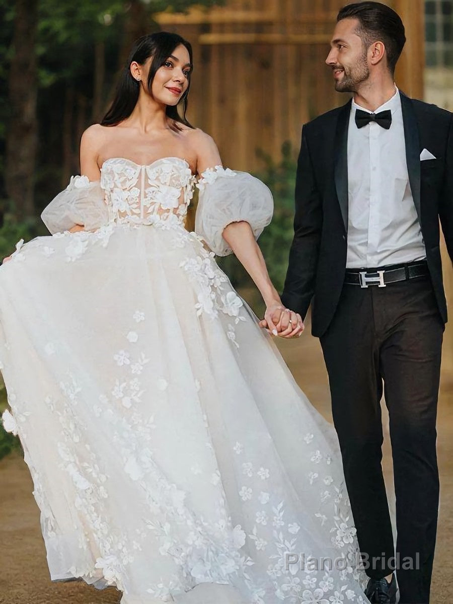 A-Line/Princess Sweetheart Court Train Tulle Wedding Dresses With Appliques Lace Main image