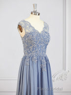 A-Line/Princess V-neck Floor-Length Chiffon Mother of the Bride Dresses With Appliques Lace