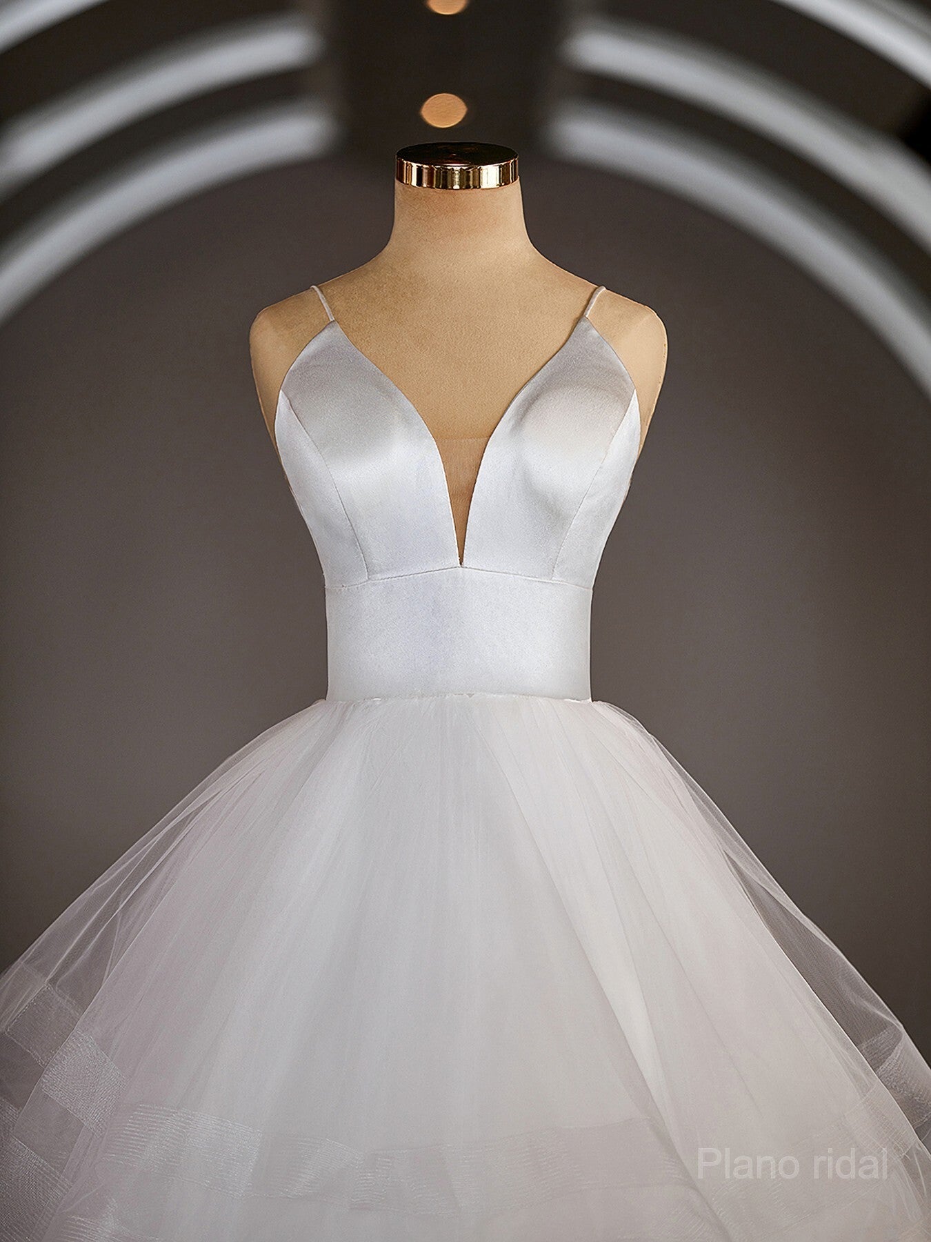 A-Line/Princess V-neck Floor-Length Tulle Wedding Dresses with Ruffles Secondary image