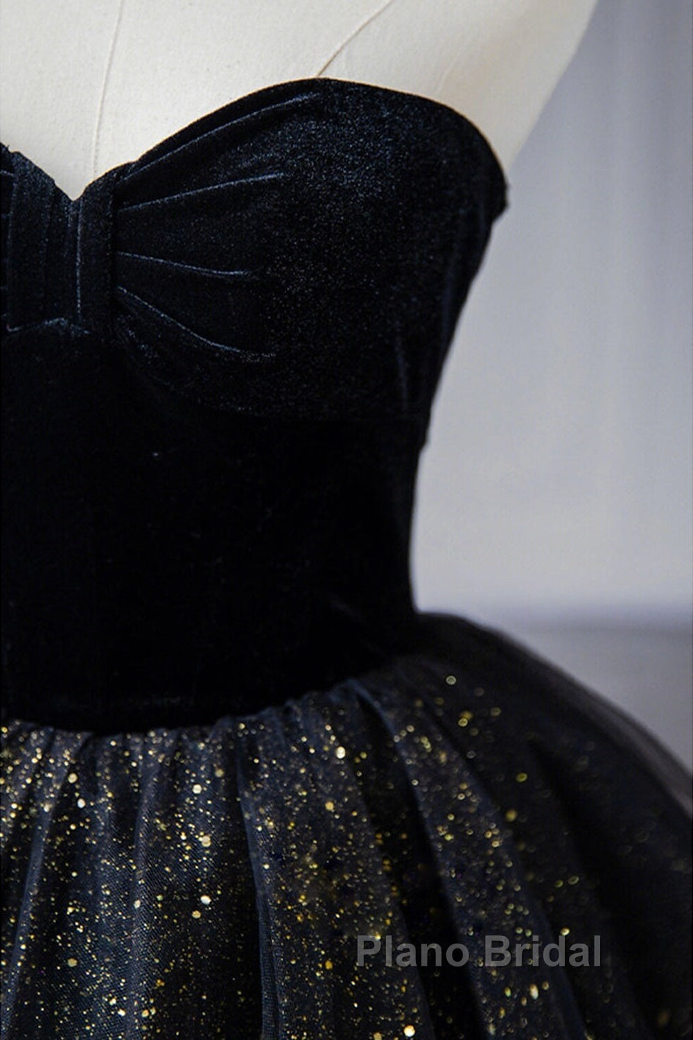 A-Line Formal Prom Dresses Black Dresses Dresses Formal Birthday Floor Length Sleeveless Strapless Tulle With Ruched Sequin
