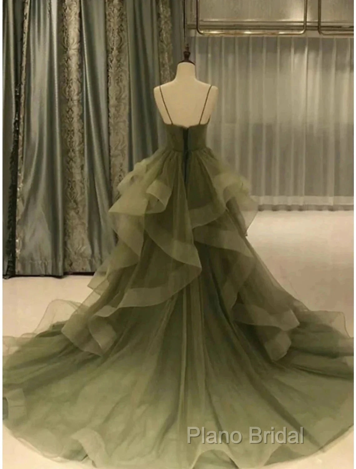 A-Line Formal Prom Dresses Elegant Dresses Formal Court Train Christmas Red Green Dresses Sleeveless Spaghetti Strap Tulle With Pleats Ruffles Secondary image