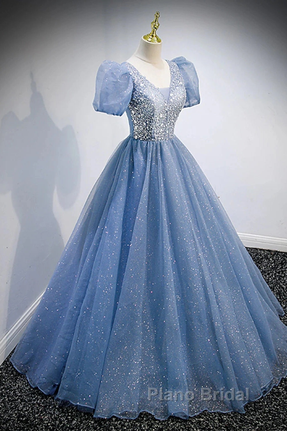 A-Line Formal Prom Dresses Puffy Dresses Quinceanera Floor Length Short Sleeve V Neck Tulle With Sequin Secondary image