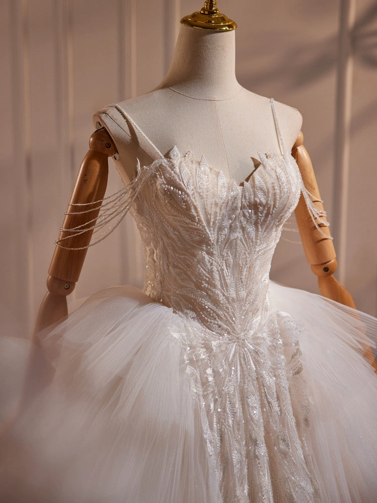 A-Line Sweetheart Neck Tulle Lace Applique Beige Long Formal Prom Dresses With Beads