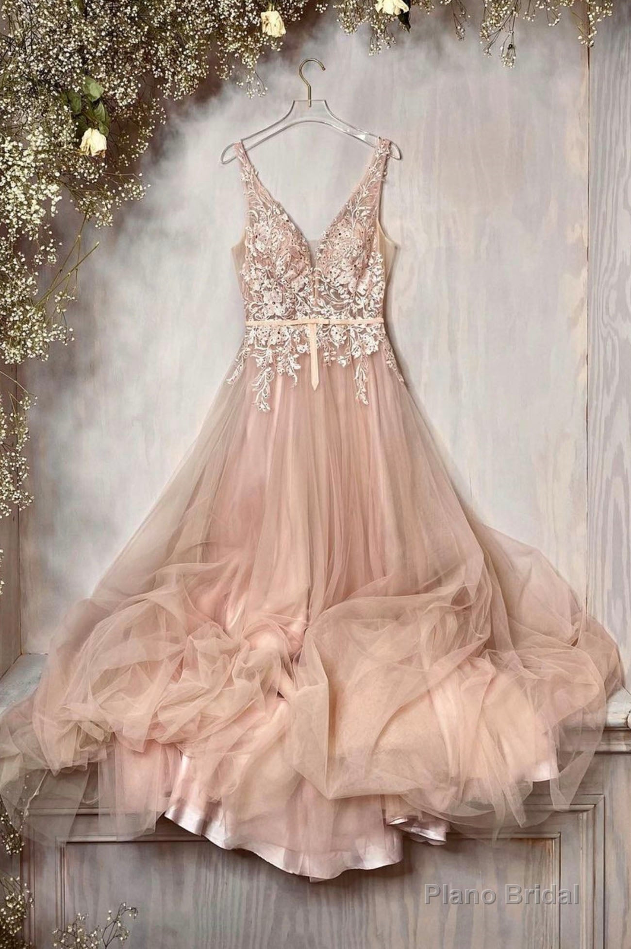 A-Line Tulle Long Prom Dress with Lace, V-Neck Floor Length Formal Dress Main image
