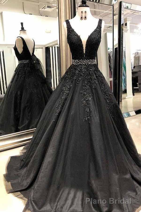 A-line V Neck Open Back Black Lace Long Prom Dresses with Beading Main image