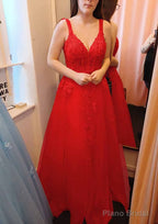 A-line V Neck Sleeveless Long/Floor-Length Tulle Prom Dresses With Appliqued Lace