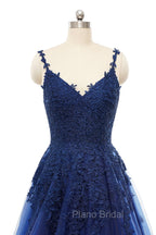 A-line V-neck Spaghetti strap Floor-length Sleeveless Backless Appliques Lace Elegant Formal Prom Dresses