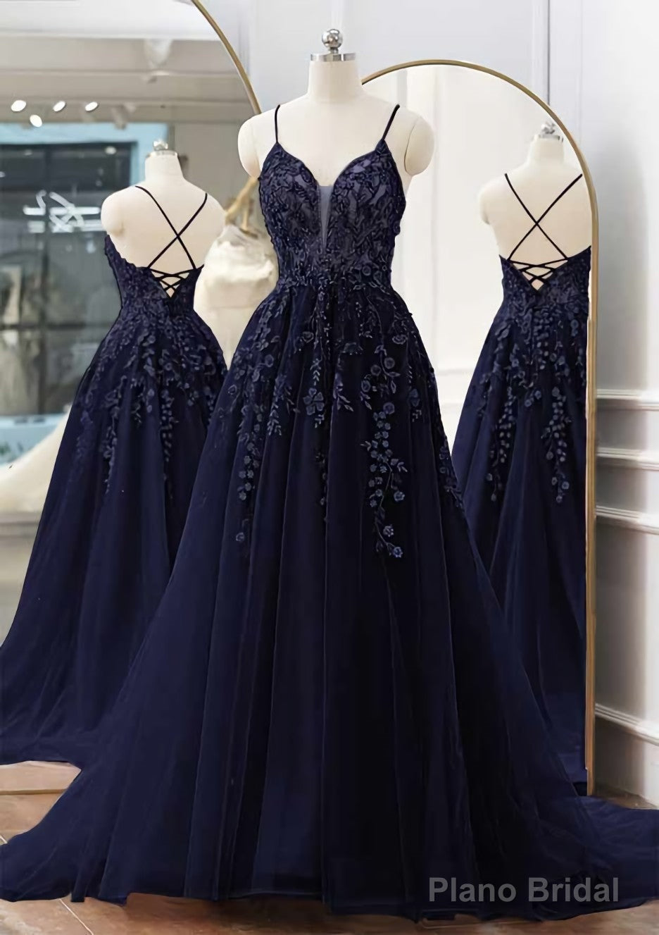 A-line V Neck Spaghetti Straps Sweep Train Tulle Prom Dresses With Appliqued Beading