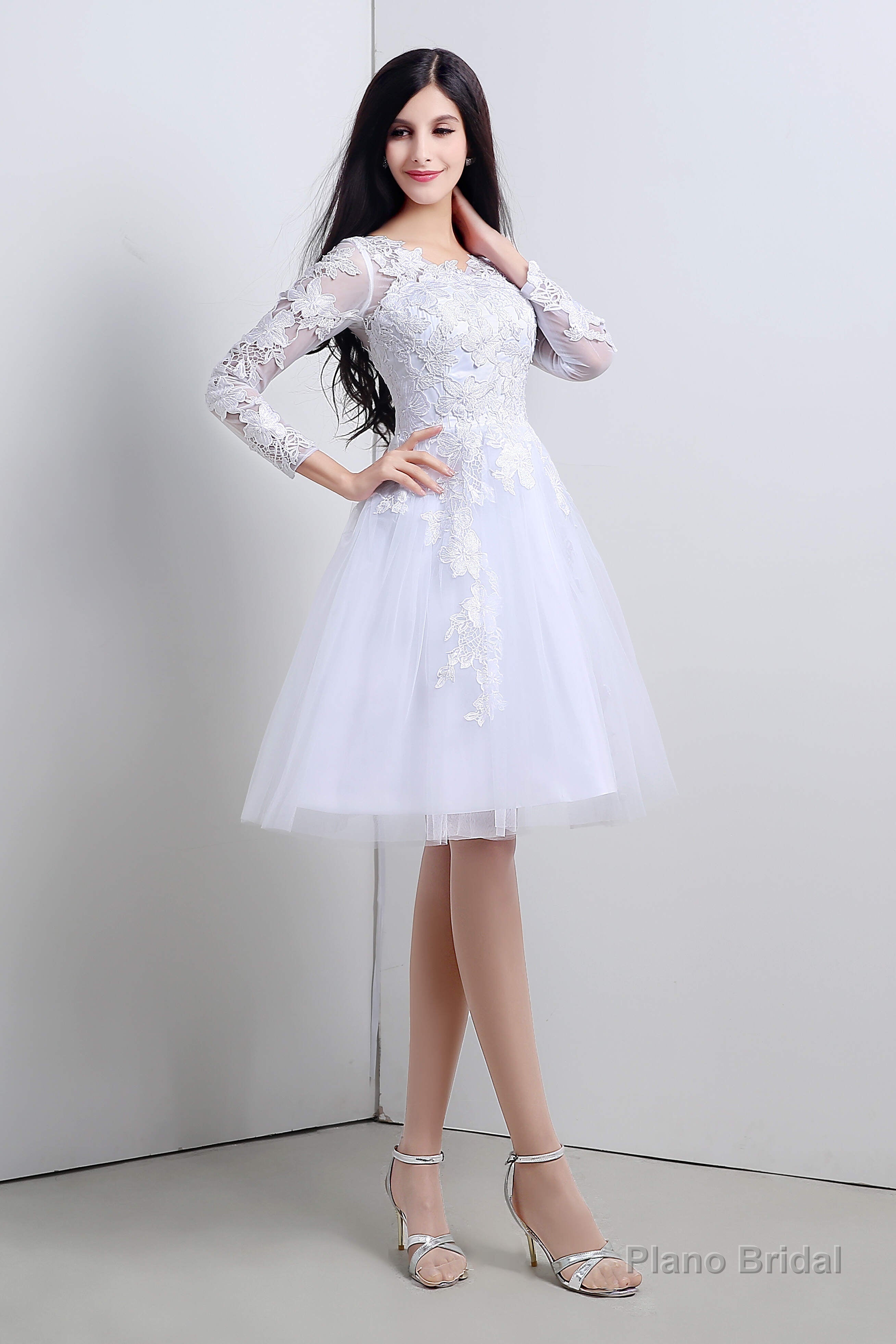 A-Line White Tulle Appliques Long Sleeve Homecoming Dresses
