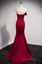 A Noble And Minimalist Wine Red Sleeveless Off Shoulder Ball Dresses With Wine Red Strapless Backless Straps And Ground Length Fishtail Formal Dresses