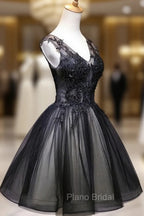 Adorable Black V-neckline Lace and Tulle Party Dresses, Short Formal Prom Dresses