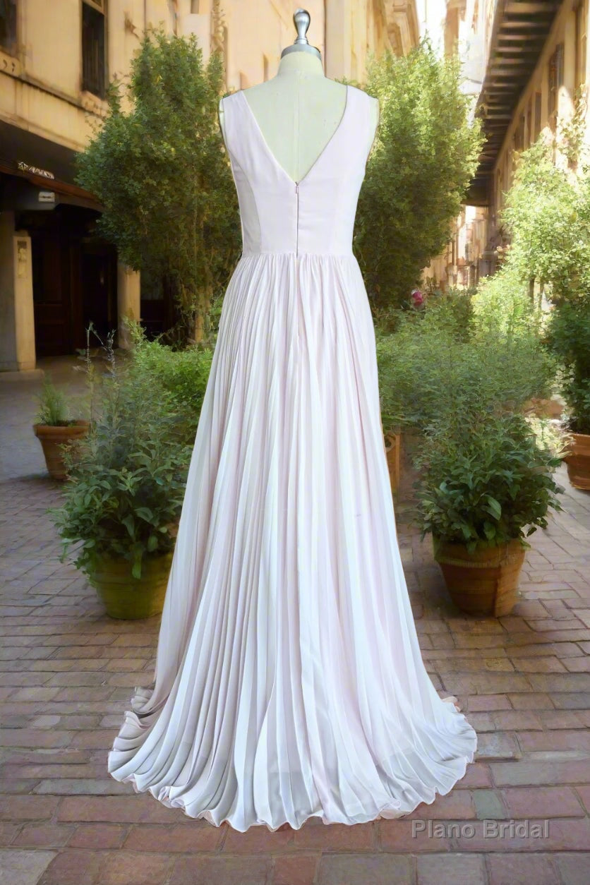 Adorable Chiffon V-Neck Long Bridesmaid Dresses Secondary image