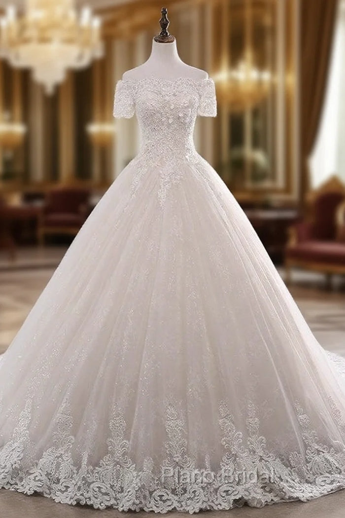 Adorable Vintage Wedding Dresses Short Sleeve With Beading Boat Neck Wedding Dresses